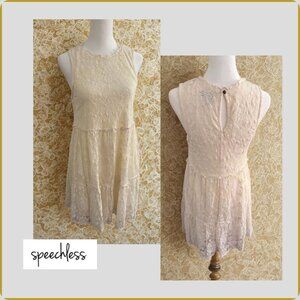 Speechless Cream Lace Sleeveless Tiered Dress – Size M
